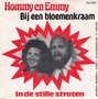 hommy en emmy - bij een bloemenkraam